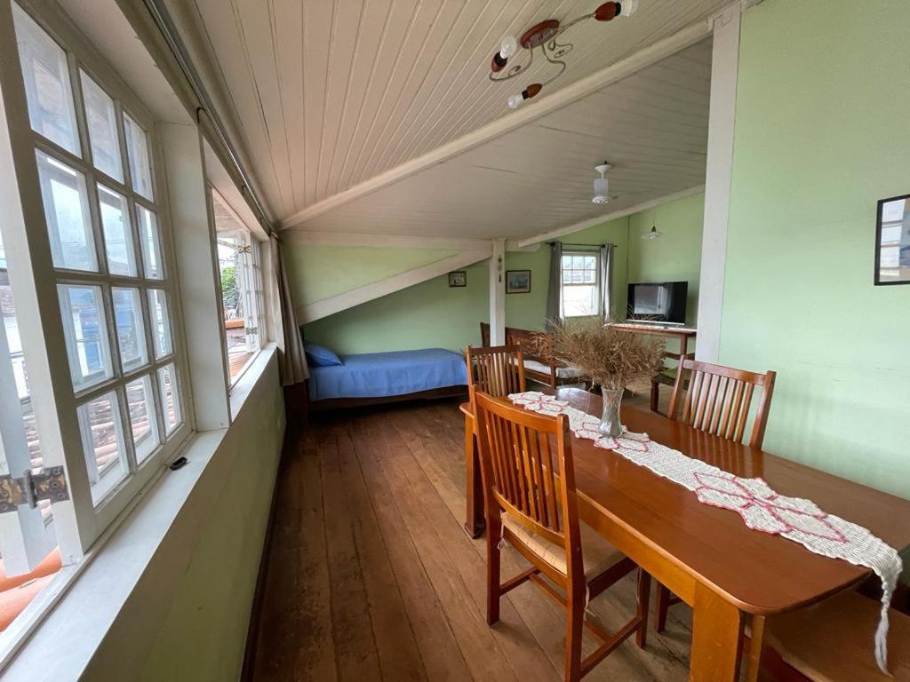 Holiday home Casa Com 2 Quartos Em Com Garagem 50m Do Centro Historico