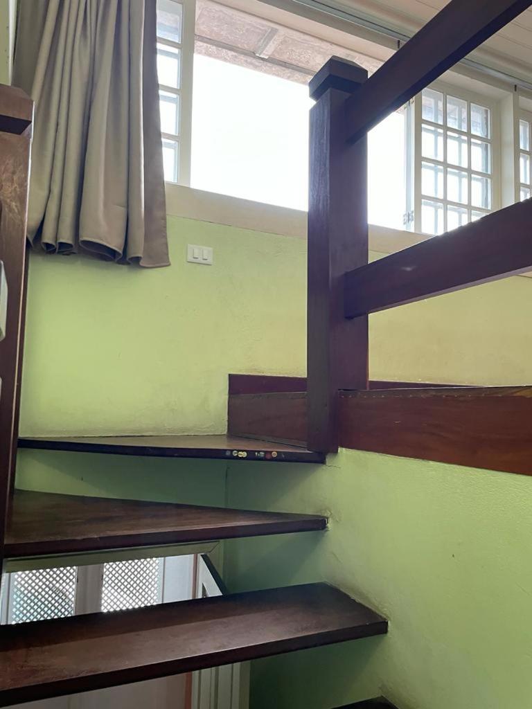 Casa Com 2 Quartos Em Com Garagem 50m Do Centro Historico Holiday home *